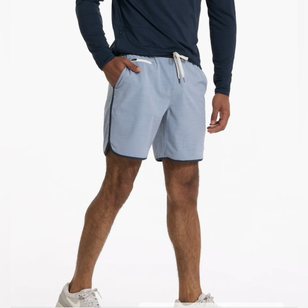 NWT!! Vuori Men's Banks Short 5 in Light Cloud Slub Stripe - Picture 3 of 11